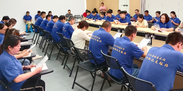 深化7S管理培訓(xùn)-杰誠魔術(shù)貼以精益管理賦能生產(chǎn)效能躍升